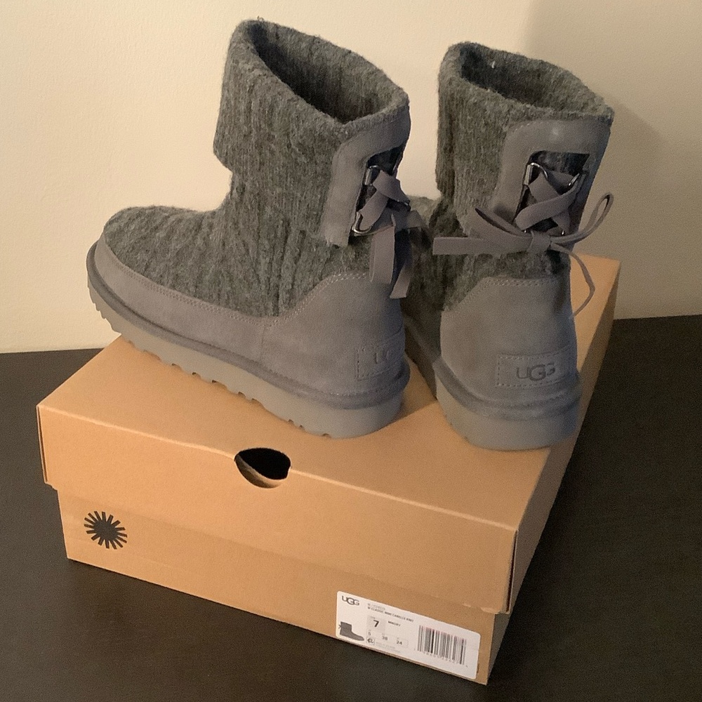 NWT UGG Charcoal Classic Mini Cabelle Knit Boots with Ribbon Accent